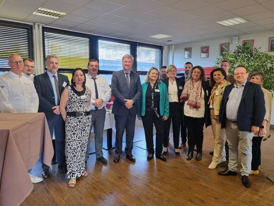Samedi 5 avril 2025, Thomas Gourlan, adjoint au Maire de Rambouillet I Président de la communauté d’agglomération Rambouillet territoires I Conseiller régional d'Île-de-France I est venu aux portes ouvertes du lycée Louis-Bascan, à Rambouillet (78).