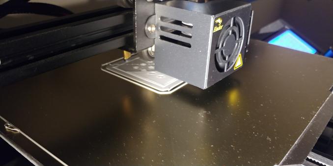 3d printer doing the first couple layers