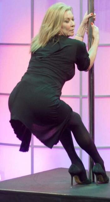 Claire King