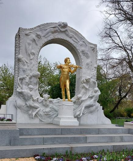 Strauss Denkmal Wien