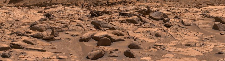 MSL_-_Sol_4502_-_MastCam_(54435773302).jpg