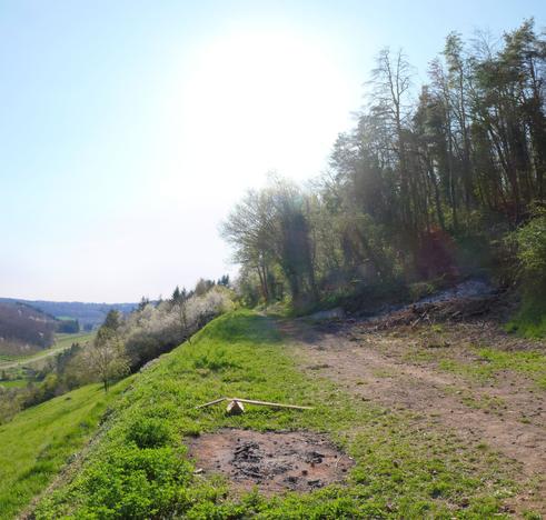 Schiibeführ-Platz – eine Abschussrampe ist noch da. Nebendran (nicht aufm Foto) ist ein Windrichtigungs-Anzeiger.
