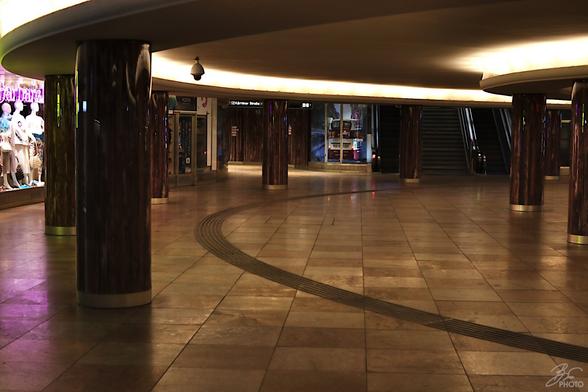 Underworld Elegance – Staatsoper Passage