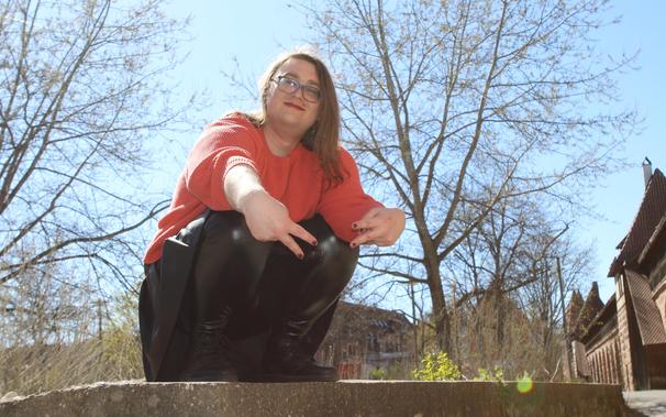 Me again, this time im squatting on a low wall