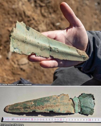 3,000-year-old Bronze Age daggers unearthed in a German cornfield

Two well-preserved daggers from the Bronze Age have been discovered in a field in the municipality of Kutenholz, Lower Saxony, Germany. These over 3,000-year-old artifacts are among the earliest Bronze Age findings in the region. Their discovery has provided new insights into the ritual practices of ancient communities in the eastern part of Central Europe.

The initial sign of the finding came in 2017 when metal detectorist Frank Hoferichter detected bronze pieces in the field. Researchers from the University of Hamburg have been conducting geomagnetic surveys of the field since 2023, allowing them to detect subterranean anomalies without digging. The surveys indicated the presence of large buried objects and therefore, the archaeologists dug further...
