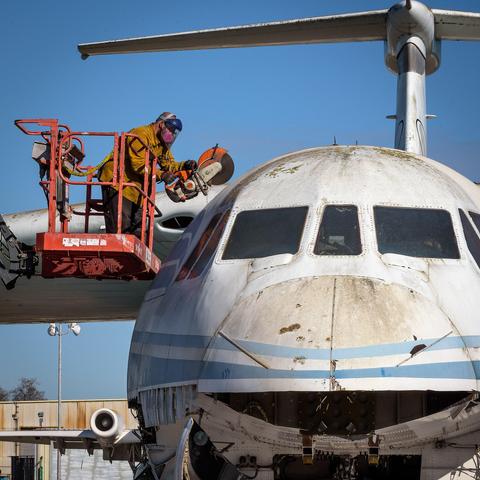 Kuiper_Airborne_Observatory_(KAO)_Demolition_(ACD24-0161-028).jpg