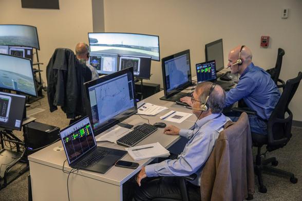 Researchers_tracking_air_taxi_flights_simulations_using_NASA_developed_mission_operations_software_(LRC-2024-H1_P_2040_AMP-0916).jpg