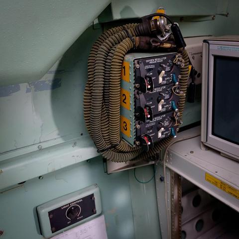 Kuiper_Airborne_Observatory_(KAO)_Demolition_(ACD24-0161-009).jpg