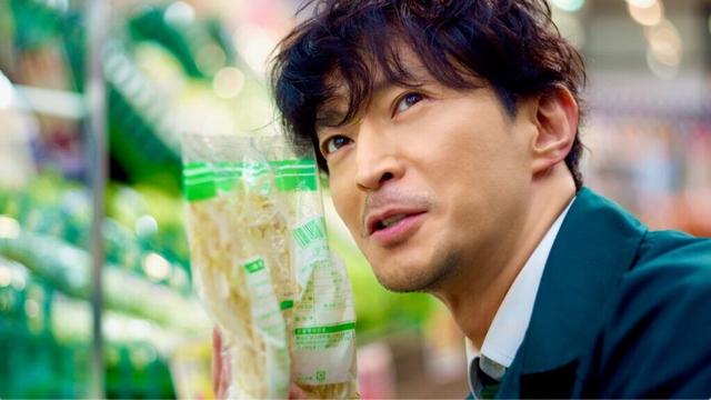津田健次郎、主婦の気を引くスーパーの店員！下積み時代はバイトの面接落ちまくり!?meiji 十勝ヨーグルトCM＋メイキング＋インタビュー