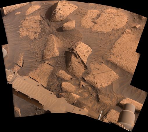 MSL_-_Sol_4505_-_MastCam_(54443313788).jpg