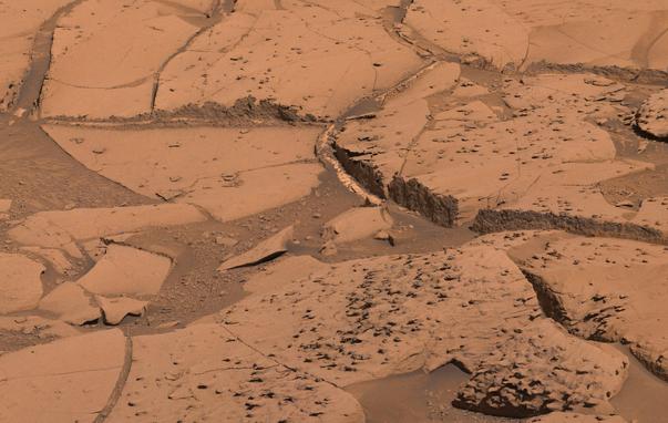 MSL_-_Sol_4505_-_MastCam_(54443444730).jpg