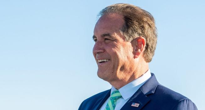 'Refreshing' that Masters broadcast can't discuss money