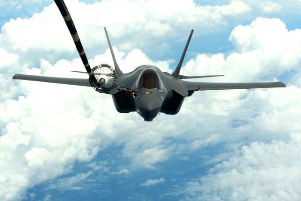 どんだけ金食い虫なんだよ！ 自衛隊に配備目前「F-35戦闘機のコスト」調べてみた 納税者なら知っておくべき？ - 乗りものニュース