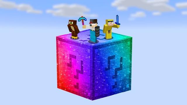 GIANT Super Lucky Block in Minecraft