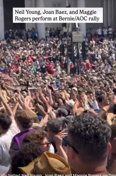 Neil Young, Joan Baez, and Maggie Rogers perform at Bernie/AOC rally 36,000 LA
Photo of large crowd.