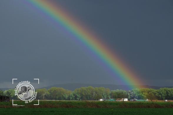 arco iris sobre las huertas de la vega del río Tajo en Aranjuez