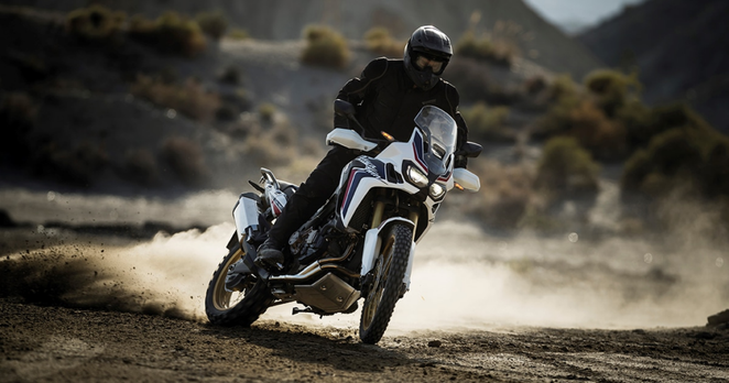 15年の時を経て復活したAfrica TwinのPR戦略｜Africa Twin Stories｜HISTORY｜Africa Twin｜Honda