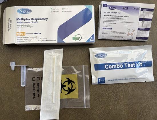 Verpackung Schnelltest Dvot mit Inhalt.