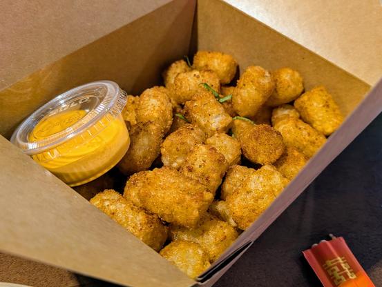 Thai-spiced Tater Tots with spicy mayo