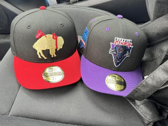 Found a new Butter Lamb hat today. Really love the color combo on this one. Ignore the Buffalo Stampede hat lol