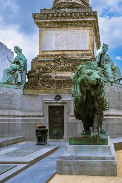 Statutes of freedom and Lion at the base of the Congress Column commemorating the creation of the Belgian Constitution, Brussels, Belgium
Captured by Komeil Karimi