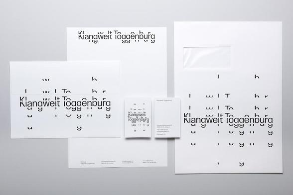 Wie klingt Typografie? Die Antwort liefert das neue Branding der Klangwelt Toggenburg. Mit rhythmischer Gestaltung und emotionalem Feingefühl wird Klang visuell erlebbar gemacht.