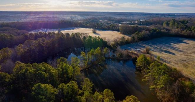 Breaks ground on Andrew Green-designed course