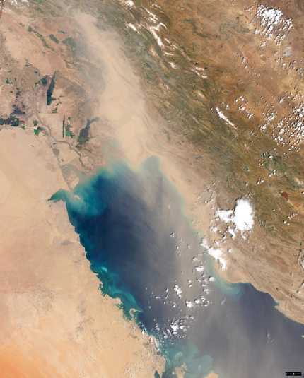 Image of massive cloud of dust over the Persian Gulf on Sentinel-3