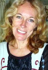 Foto van Patricia de Maertelaere door Salomé Smets, 2008. Bron Wikimedia Commons CC BY 1.0. Link: https://commons.wikimedia.org/wiki/File:Patricia_De_Martelaere.jpg