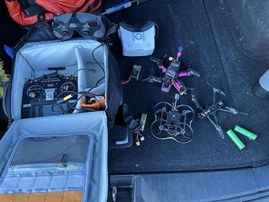 Three drones, two goggles, one controller. Yay!