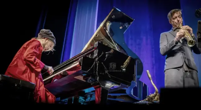 Aki Takase und Daniel Erdmann - Photo: Schindelbeck