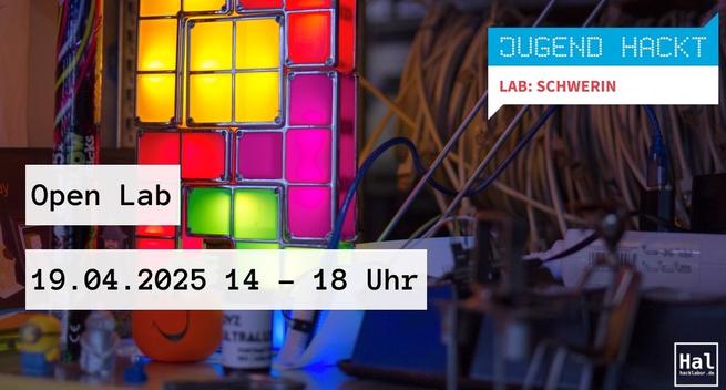 Das Bild zeigt eine bunte, beleuchtete Tafel, die an einen Zauberwürfel erinnert, sowie verschiedene elektronische Komponenten und Kabel. Es enthält einen Text, der eine „Open Lab“-Veranstaltung am 19. April 2025 von 14:00 bis 18:00 Uhr ankündigt.