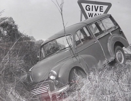 Today we are fixing the brakes on our #MorrisMinor, wish us luck! (Photo for attention seeking purposes) - http://miniphernalia.co.uk