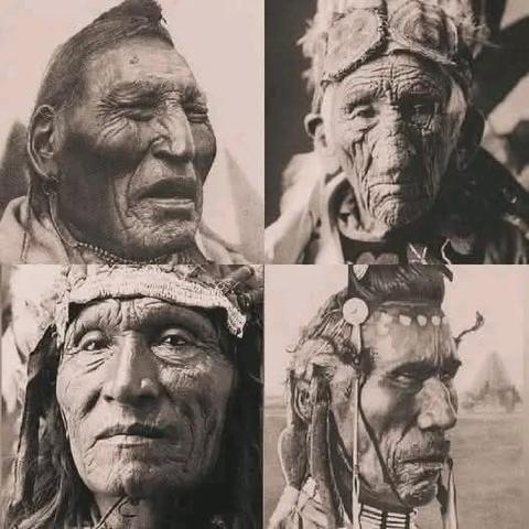 @pierostrada L'immagine è un collage di quattro fotografie in bianco e nero che ritraggono quattro anziani uomini indigeni. Ognuna delle fotografie mostra un individuo con tratti distintivi e ornamenti tradizionali.

Nella fotografia in alto a sinistra, un uomo con capelli corti e una collana di perline è visibile. La sua espressione è seria e il suo viso è segnato dal tempo.

Nella fotografia in alto a destra, un uomo con capelli bianchi e un ornamento di pelle sul capo è presente. Indossa un abito tradizionale con dettagli intricati.

Nella fotografia in basso a sinistra, un uomo con capelli lunghi e un ornamento di pelle sul capo è visibile. Il suo viso è segnato dalle rughe e ha un'espressione pensosa.

Nella fotografia in basso a destra, un uomo con capelli lunghi e un ornamento di perline sul capo è presente. Indossa un abito tradizionale con dettagli intricati e ha un'espressione seria.

Le fotografie sono in bianco e nero, conferendo un aspetto storico e autentico.

Fornito da @altbot, generato localmente e privatamente utilizzando Ovis2-8B

🌱 Energia utilizzata: 0.279 Wh