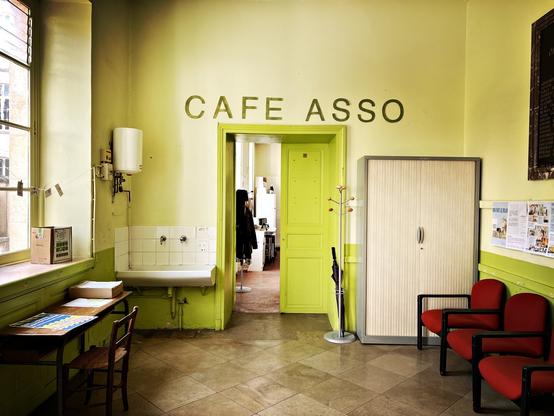 Entrée du café