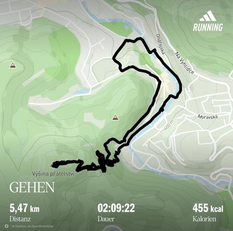Karte einer Laufstrecke mit einer Entfernung von 5,47 km, einer Dauer von 2 Stunden und 9 Minuten Die Strecke ist in schwarzer Farbe auf einem topografischen Hintergrund eingezeichnet, auf dem Hügel und Wege dargestellt sind.
