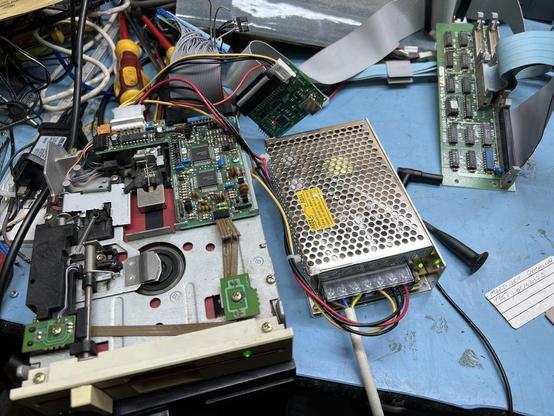 1.2MB 5.25" drive - same result! It's def trying to boot.