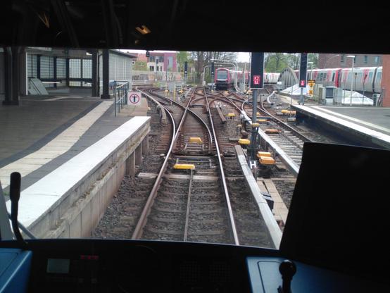 Looking out of a UBahn window onto the tracks