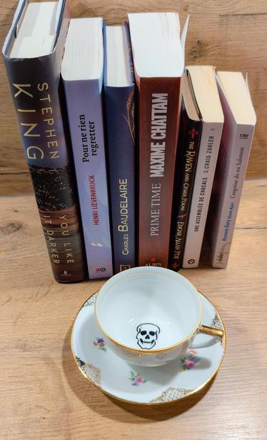 Livres et tasse