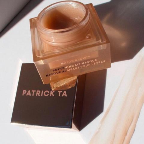 een cognackleurig lipmasker