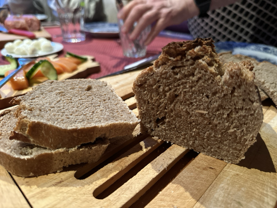 Aufgeschnittenes Brot