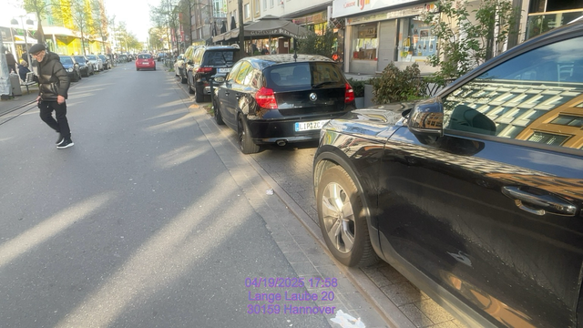 Alles Wie immer, Parkennde , Jetzt doppelt illegale Autolagerflächen