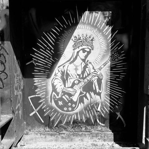 Stencil art at NDSM.