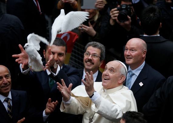 Francesc passa a la història com un papa disruptiu que va assumir riscos. (Reuters)
