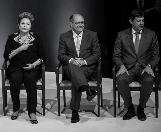 SP/2014 – Dilma Rousseff, candidata à presidente (PT), Geraldo Alckmin, candidato a governador de SP e o prefeito Fernando Haddad (PT) presentes – o bispo Edir Macedo inaugurou o Templo de Salomão, q custou cerca de R$ 680 milhões...