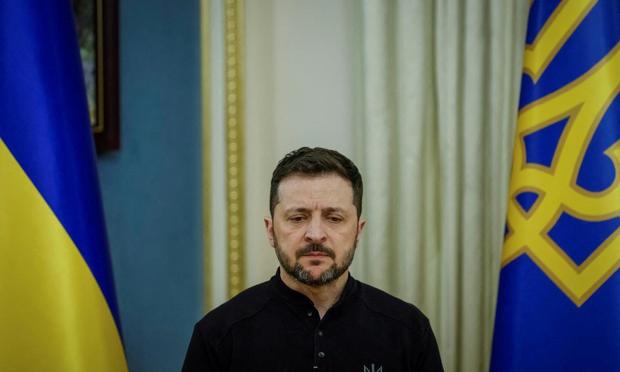Volodimir Zelenski, el 4 de abril de 2025, en una rueda de prensa en Kiev. (Alina Smutko / REUTERS)