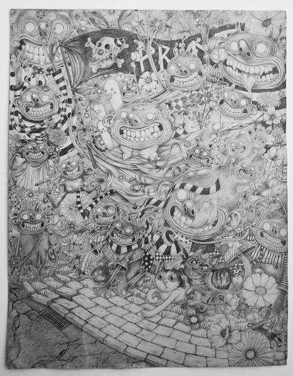 Grand dessin au crayon format portrait. Il est représenté une vague de créatures à la peau translucide et élastique. Certaines portent des vêtements, à carreaux, à rayures ou à pois. Leurs yeux sont blancs et paraissent lumineux, elles courent toutes vers la gauche. En bas du dessin il y'a des pavés qui se défont sur leur passage et de l'herbe qui pousse. On peut voir deux adorables chatons qui courent avec elles. Il y'a des fleurs qui volent un peu partout. Une créature tient une banderole où est représenté un crâne façon pirate mais avec un nez rouge et un chapeau pointu. On devine qu'il est écrit PRINTEMPS à la suite, le mot est caché par la foule.