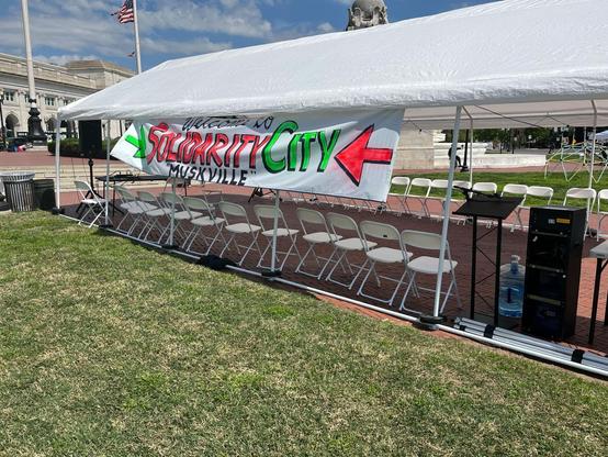 Photo of solidarity city tent
