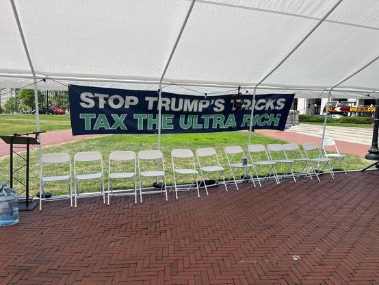 Photo of solidarity city tent