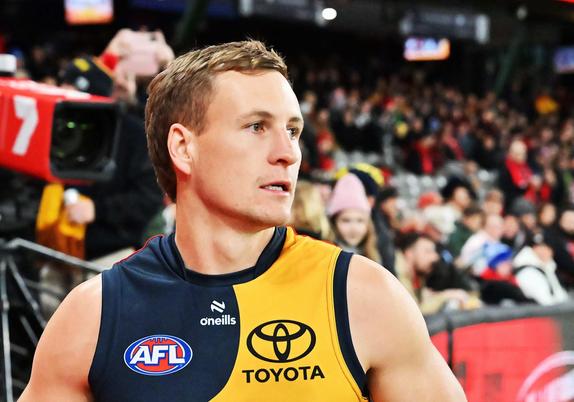 Jordan Dawson, Adelaide Crows. Photo credit: Kim Densham/file photo/AFANA) 

https://www.afana.com/news/2025/04/22/feisty-crows-cut-down-giants

#AFANA #adelaidecrows #gwsgiants #AFL @borisxxiii